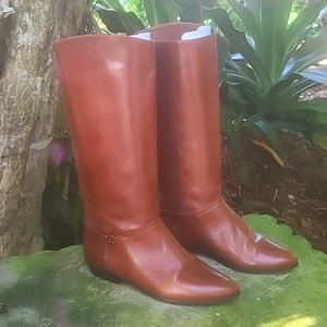 Etienne Aigner cognac brown leather tall boot. 7948. Sz 7.5 N. Gently worn